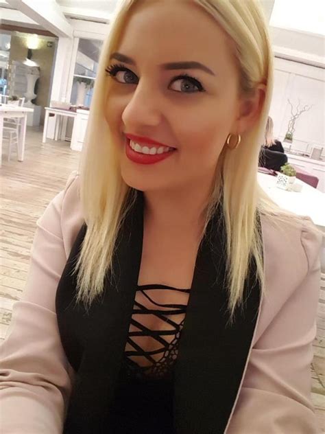 escort padova bakeka|Escort Padova, 34 Accompagnatrici Annunci con video ...